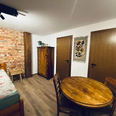 Dobra Izba شقة زاكوباني